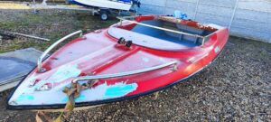 Laminátový motorový člun 4,5 m - Obrázek 3