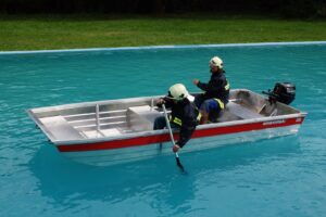 MARINE JON16 green hliníková pramice - 4,90m, 147kg - Obrázek 3