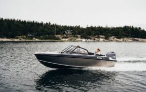 BUSTER XXL 2024 motorový člun hliníkový 6,25 m + YAMAHA F150 XC - Obrázek 4