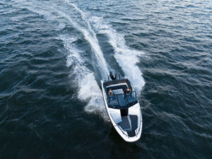 YAMARIN CROSS 62 BR VMAX 2024 motorový člun hliníkový - Obrázek 4