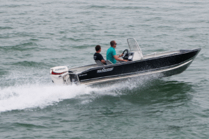 MARINE 530 Fish SC DLX hliníkový člun - 5,32m, 413kg - Obrázek 5