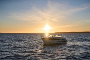 YAMARIN 67 DC 2023 motorový člun - Obrázek 5