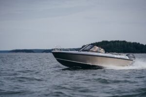 BUSTER XL motorový člun hliníkový - 6,05 m - Obrázek 4