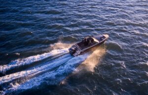 BUSTER MAGNUM 2024 motorový člun hliníkový 7,20 m + YAMAHA F225 XCB - Obrázek 5