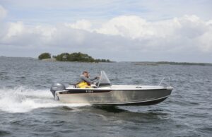 BUSTER M1 motorový člun s boční konzolí - 4,86 m - Obrázek 7