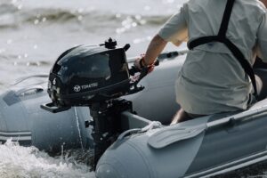 Tohatsu MFS 6D SS závěsný lodní motor s externí nádrží 12L - Obrázek 4