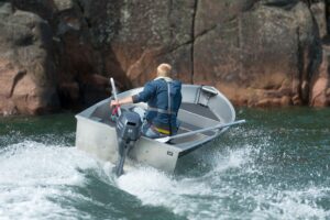 BUSTER MINI motorový člun - 3,88 m - Obrázek 5