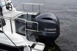 YAMARIN CROSS 60 CABIN 2024 motorový člun hliníkový + YAMAHA F115XB - Obrázek 5