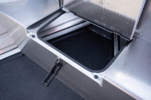 BUSTER L1 motorový člun s boční konzolou - 5,13m - Obrázek 7