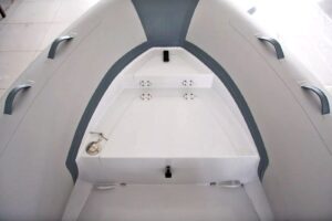 Gladiator Rib 540 AL nafukovací člun šedý s konzolou - Obrázek 7