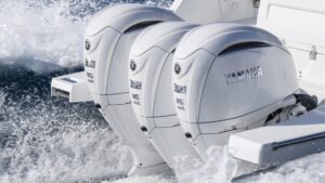 YAMAHA FL300 XS2 (SBW) závěsný lodní motor bílý - délka hřídele 25 palců/63,5 cm (opačná rotace vrtule) - Obrázek 7