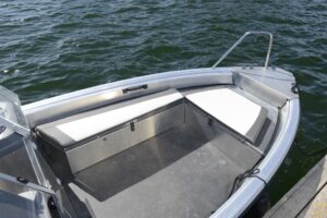 BUSTER M2 2024 motorový člun s dvěma konzolami 4,86 m + YAMAHA F40 FETL - Obrázek 9