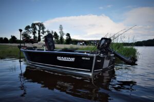 MARINE 450 BASS hliníkový člun - 4,45m, 234kg - Obrázek 9