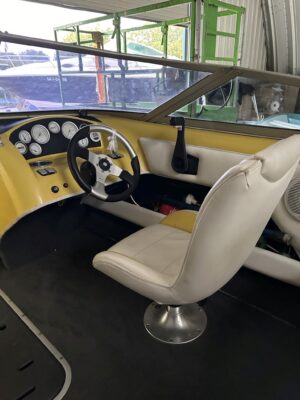 CHRIS CRAFT 177 CONCEPT motorový člun s přívěsem - Obrázek 9