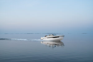 YAMARIN 80 DC 2024 motorový člun - Obrázek 9