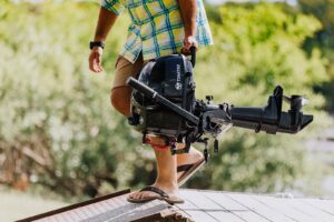 Tohatsu MFS 6D SS závěsný lodní motor s externí nádrží 12L - Obrázek 2