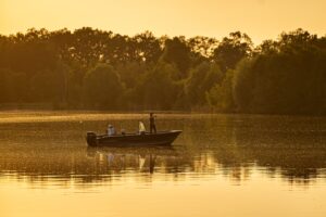 MARINE 550 Fish SC DLX hliníkový člun - 5,50m, 453kg - Obrázek 9