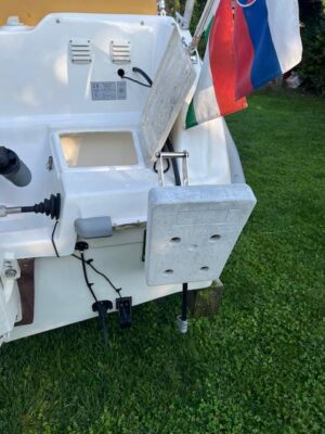 OLYMPIA 570 motorový člun s motorem EVINRUDE E90 - r.v.2012 - Obrázek 9