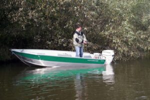 MARINE 450 Fish hliníkový člun - 4,45m, 162kg - Obrázek 2