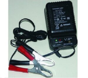 Zásuvková nabíječka baterií 12 Volt, 0,3 A - nabíjení do 30 Ah - Obrázek 1