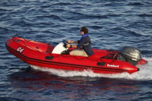Nafukovací člun Bombard Commando C4 / 430 červený - Obrázek 7