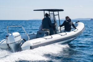 Nafukovací člun Bombard Explorer 600 Strongan světle šedý - Obrázek 6