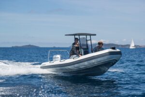 Nafukovací člun Bombard Explorer 600 Strongan světle šedý - Obrázek 7