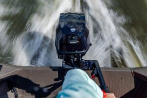 Tohatsu MFS 8C EPS závěsný lodní motor - Obrázek 4