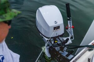 Závěsný lodní motor Tohatsu MFS 9,9 CYW S - Obrázek 8