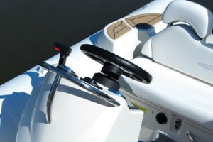 Zodiac Yachtline 440 DL Strongan nafukovací člun - šedý - Obrázek 4