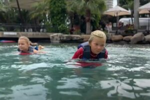 NAUTICA POOL SURFER podvodní skútr pro deti - Obrázek 5