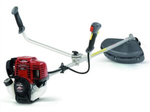 Sekačka na trávu HONDA UMK 435 UEET 35 cm³ + olej zdarma - Obrázek 2