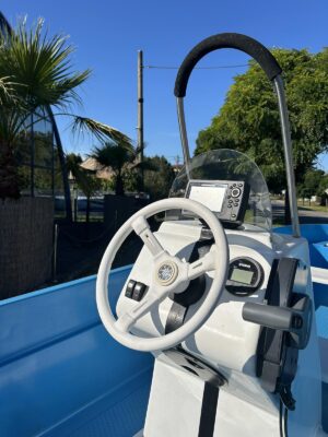 Rybářský člun TISZA TFB-06 s motorem Yamaha F 40 r.v.2022 - Obrázek 8