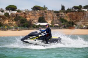 YAMAHA GP HO vodní skútr, světle šedá se zeleným odstínem - Obrázek 6