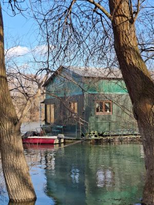 HOUSEBOAT NA PRODEJ – jedinečné bydlení přímo na vodě v Komárně - Obrázek 33