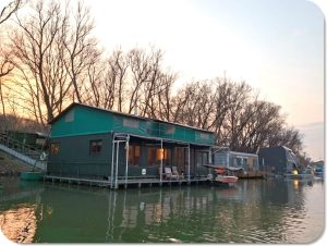 HOUSEBOAT NA PRODEJ – jedinečné bydlení přímo na vodě v Komárně - Obrázek 27
