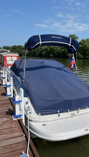 CROWNLINE 250 CR (2009) – Kajutová loď s bohatou výbavou a dieselovým motorem YANMAR 6LPA315 - Obrázek 4